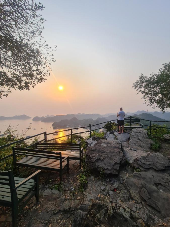 Dai Thuy Hotel Dong Khe Sau Esterno foto